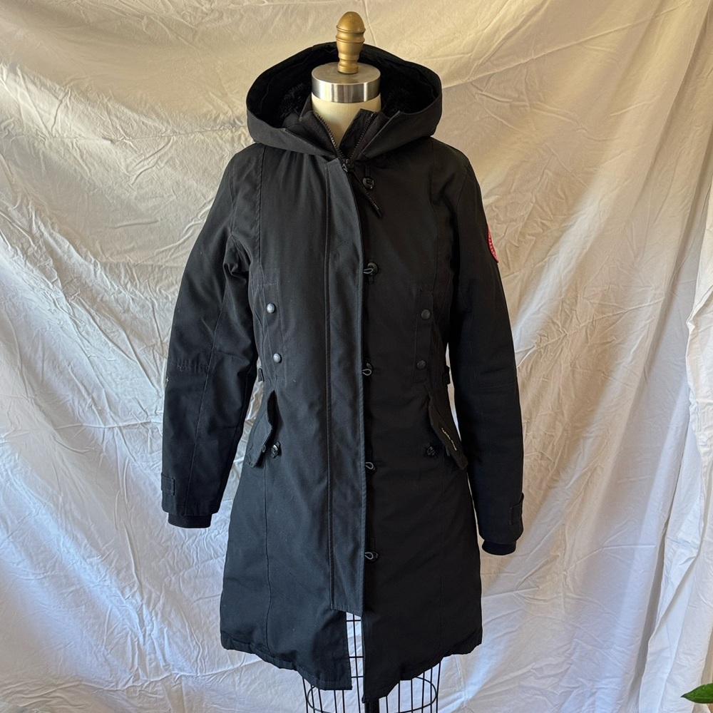Canada Goose Women's Black Hooded Parka